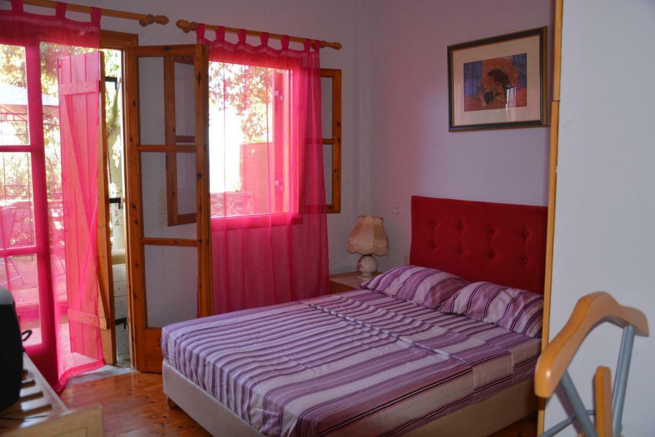 Villa Four Seasons Verga à Kalamata Extérieur photo