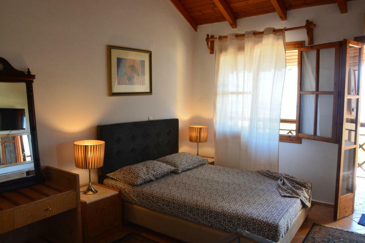 Villa Four Seasons Verga à Kalamata Extérieur photo